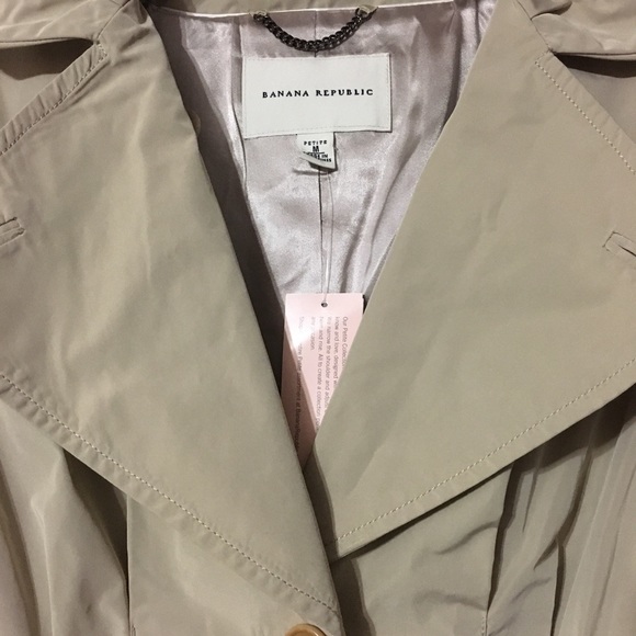 Banana Republic trench coat water resistant - Picture 3 of 8